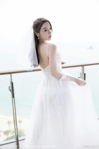 男人拿鸡巴戳女生屁股免费视频软件推荐